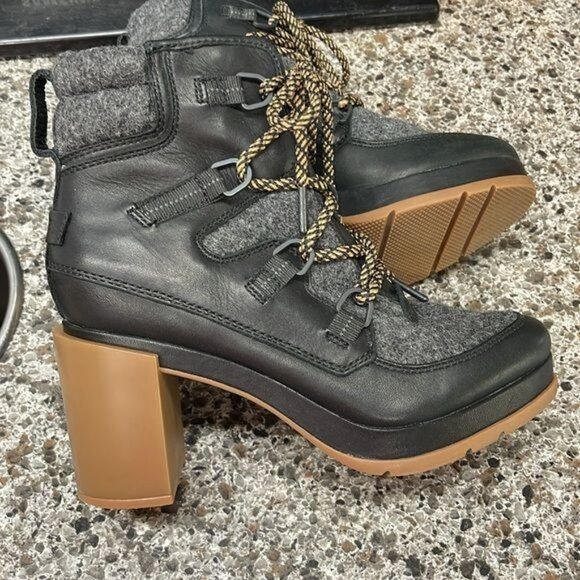 Sorel Women's Blake Waterproof Lace-Up Booties women’s 8 chunky platform shoes - Picture 10 of 16